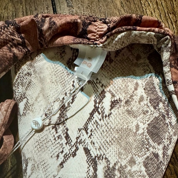 PQ Swim Snakeskin Python Reversible Tie Teeny Bikini Bottoms SZ Large NWT/Liner - Picture 7 of 12
